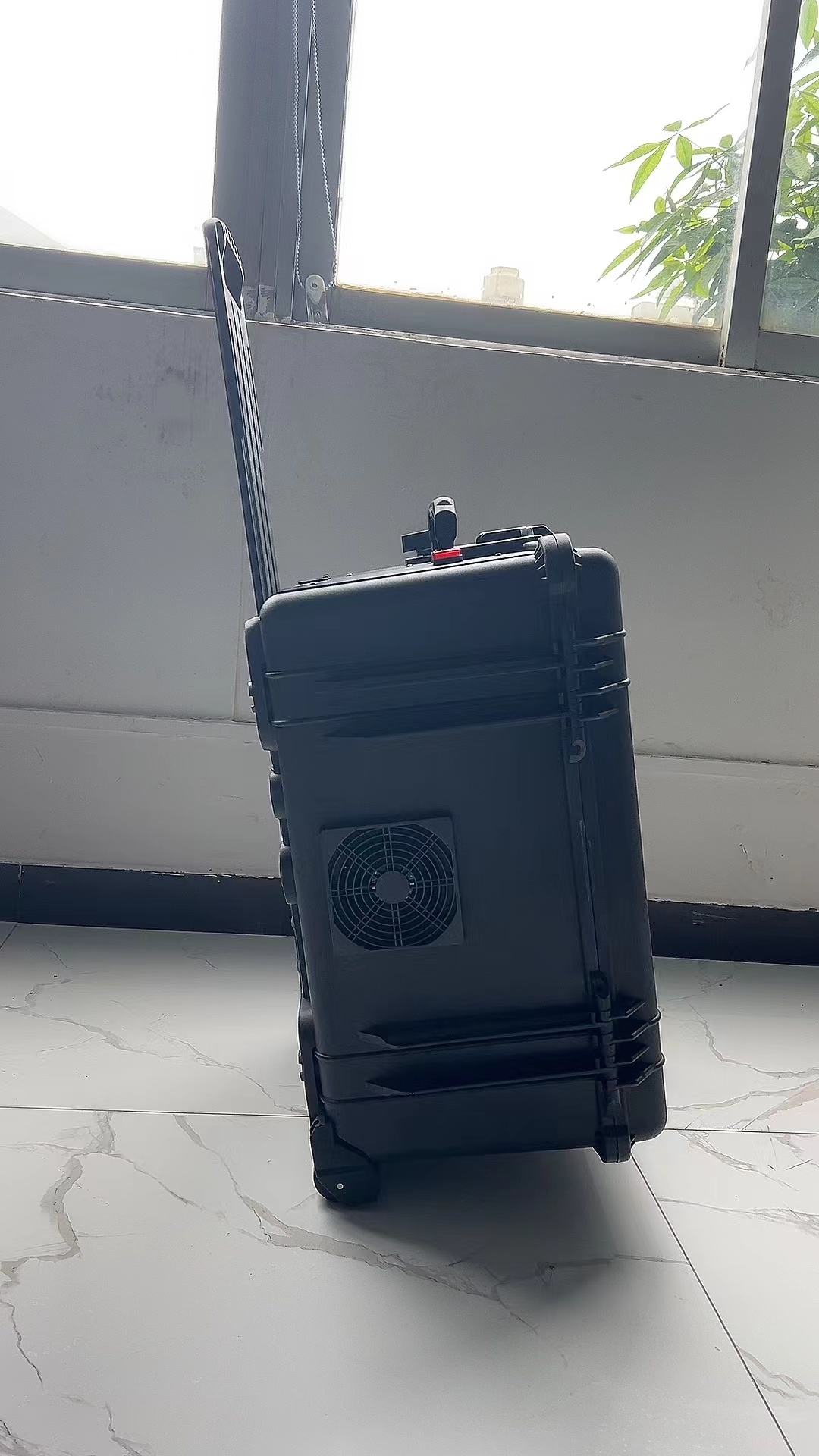 浦北手拉箱型移动通信干扰器